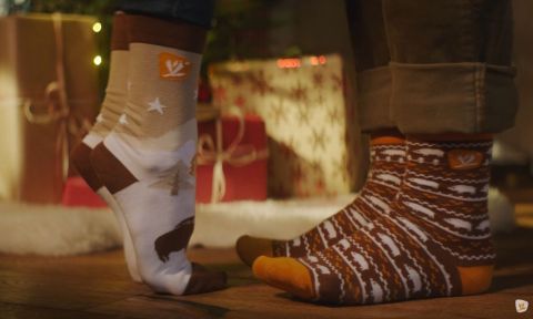 Kofola ohlasuje Vianoce s KofoMäkkúšmi aj tradičným prasiatkom (VIDEO)