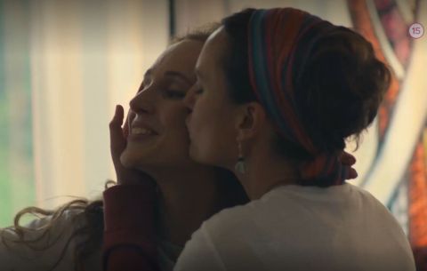 Biskupa Haľka pobúrili bozky dvoch žien v seriáli RTVS, natočil k tomu video