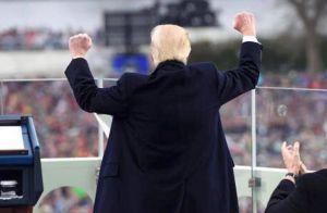 Trump v televíznej debate opakovane klamal, odmietol podporiť víťazstvo Ukrajiny